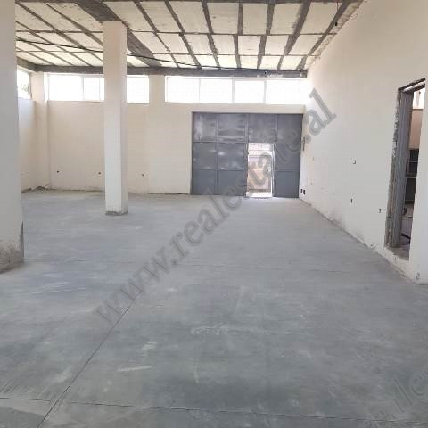 Warehouse for rent in Agon street in Tirana, Albania.

It is located on the ground floor of a two&